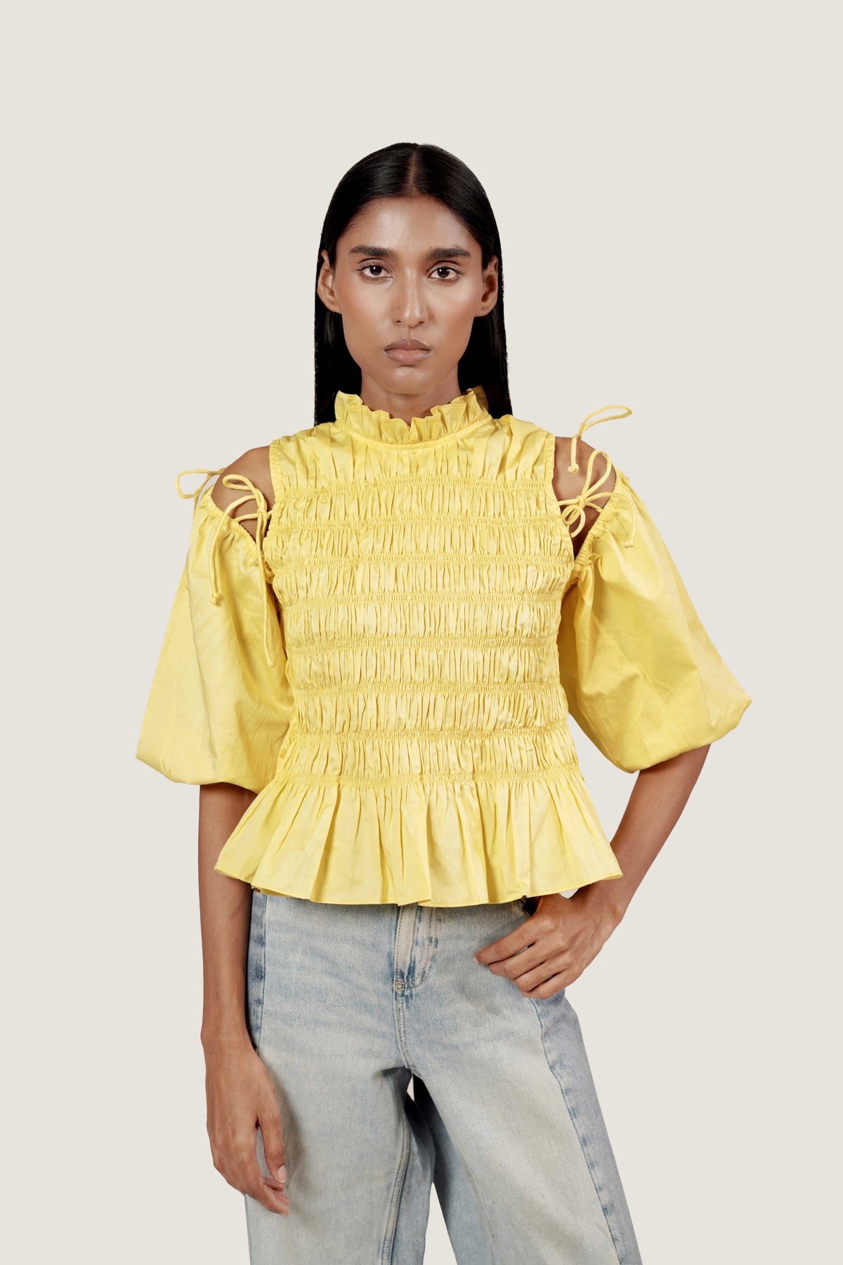 SMOCKED DETAIL PEPLUM TOP