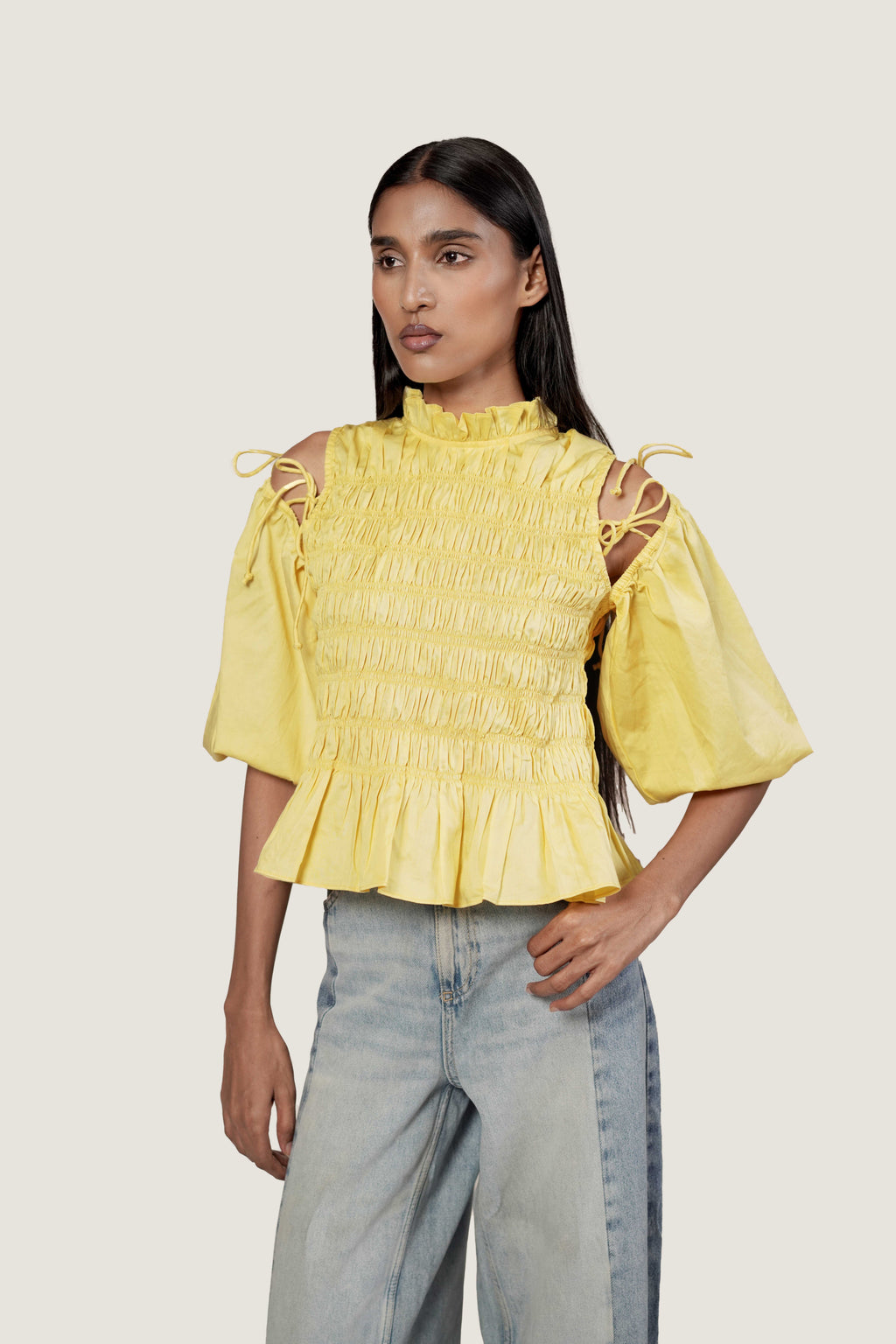 SMOCKED DETAIL PEPLUM TOP