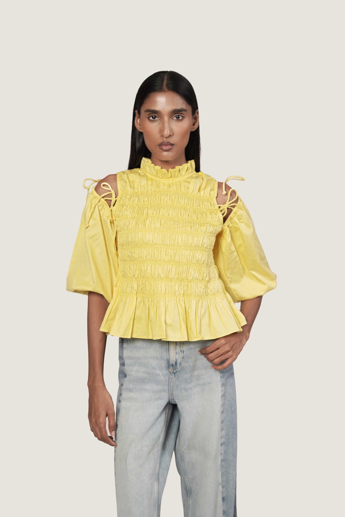 SMOCKED DETAIL PEPLUM TOP