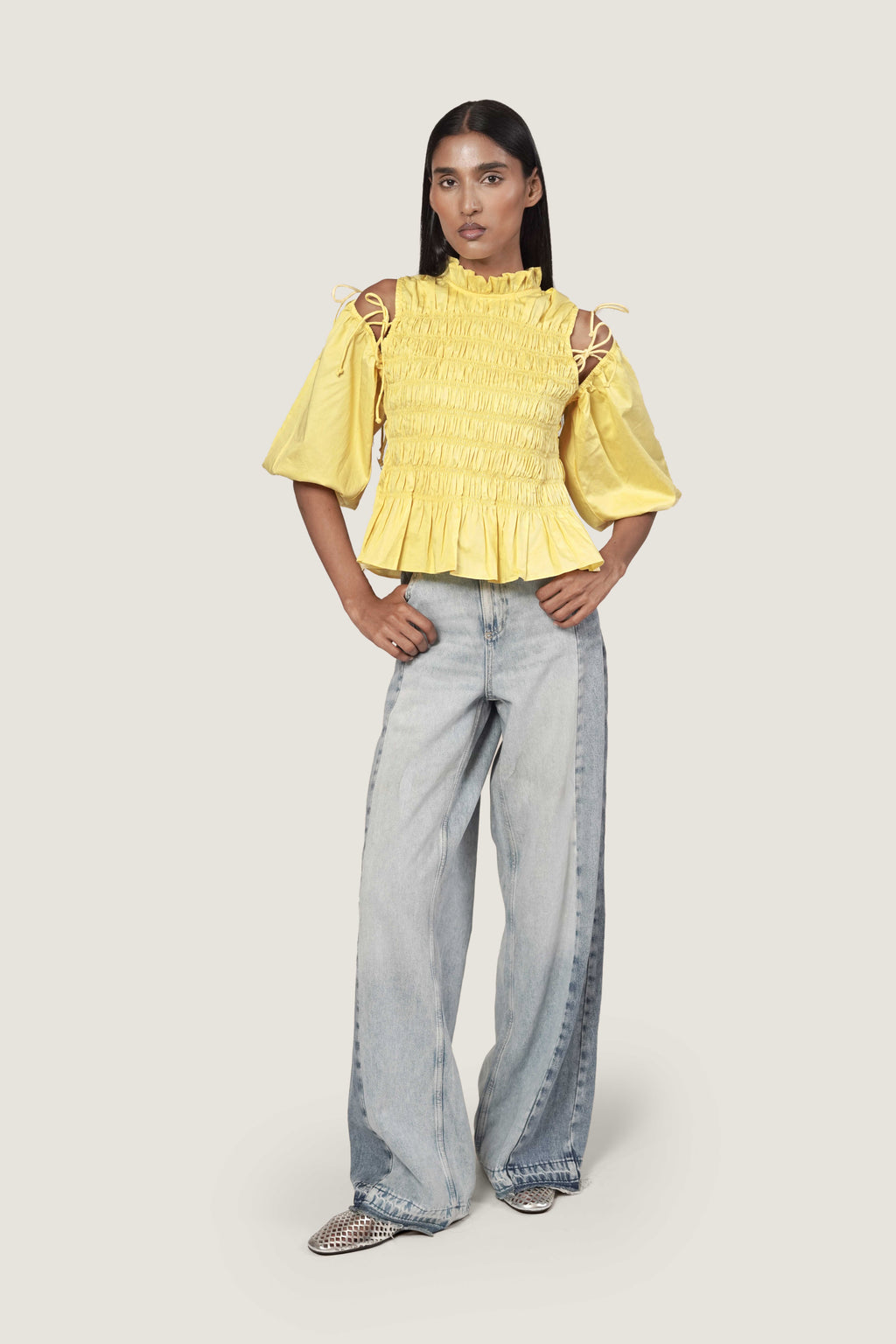 SMOCKED DETAIL PEPLUM TOP