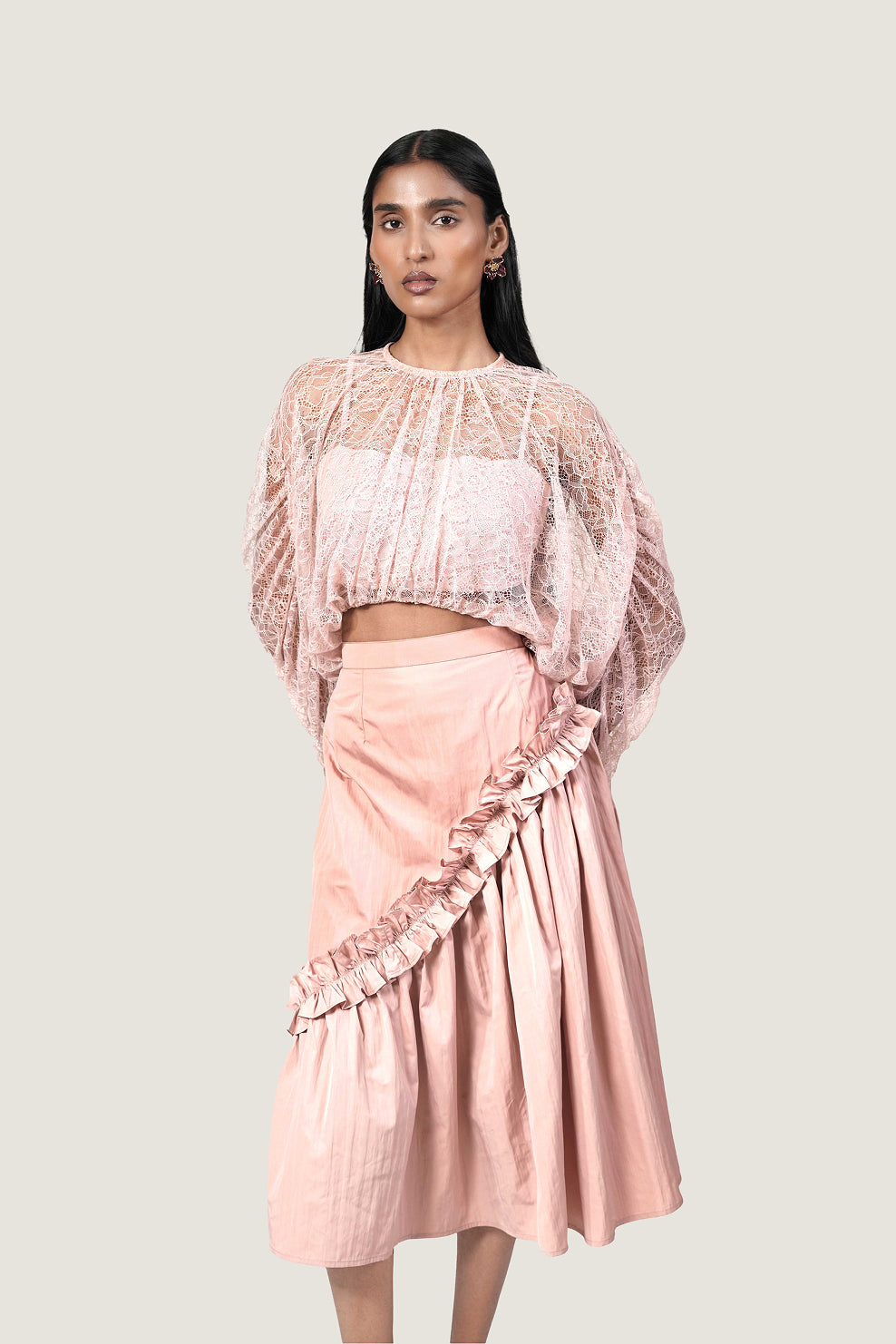 RUCHED SLEEVE LACE TOP