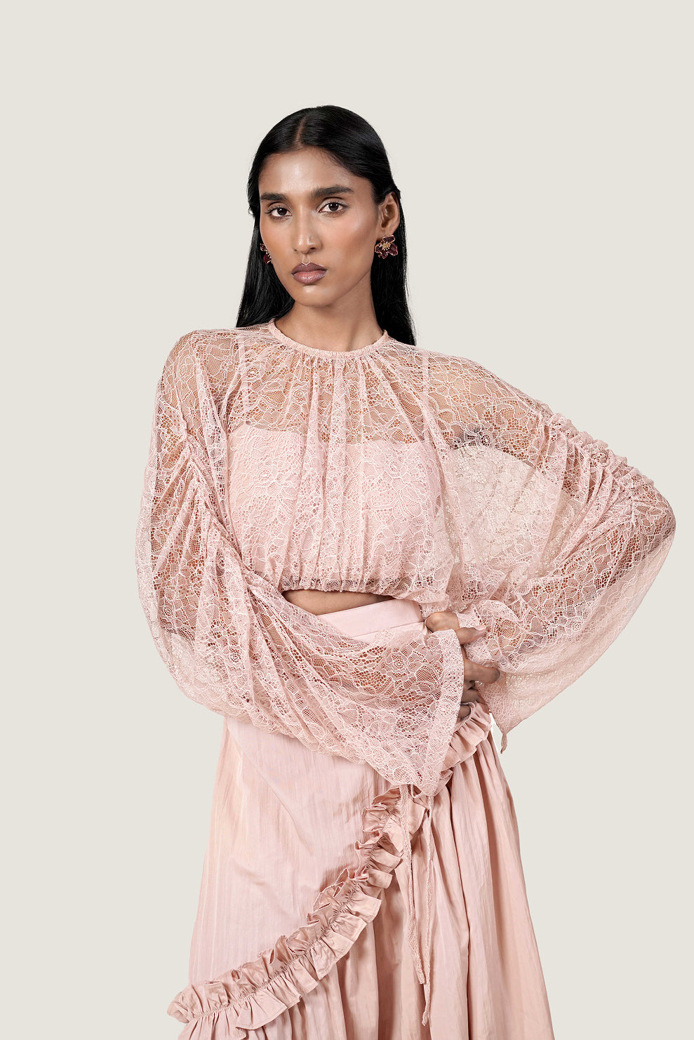 RUCHED SLEEVE LACE TOP