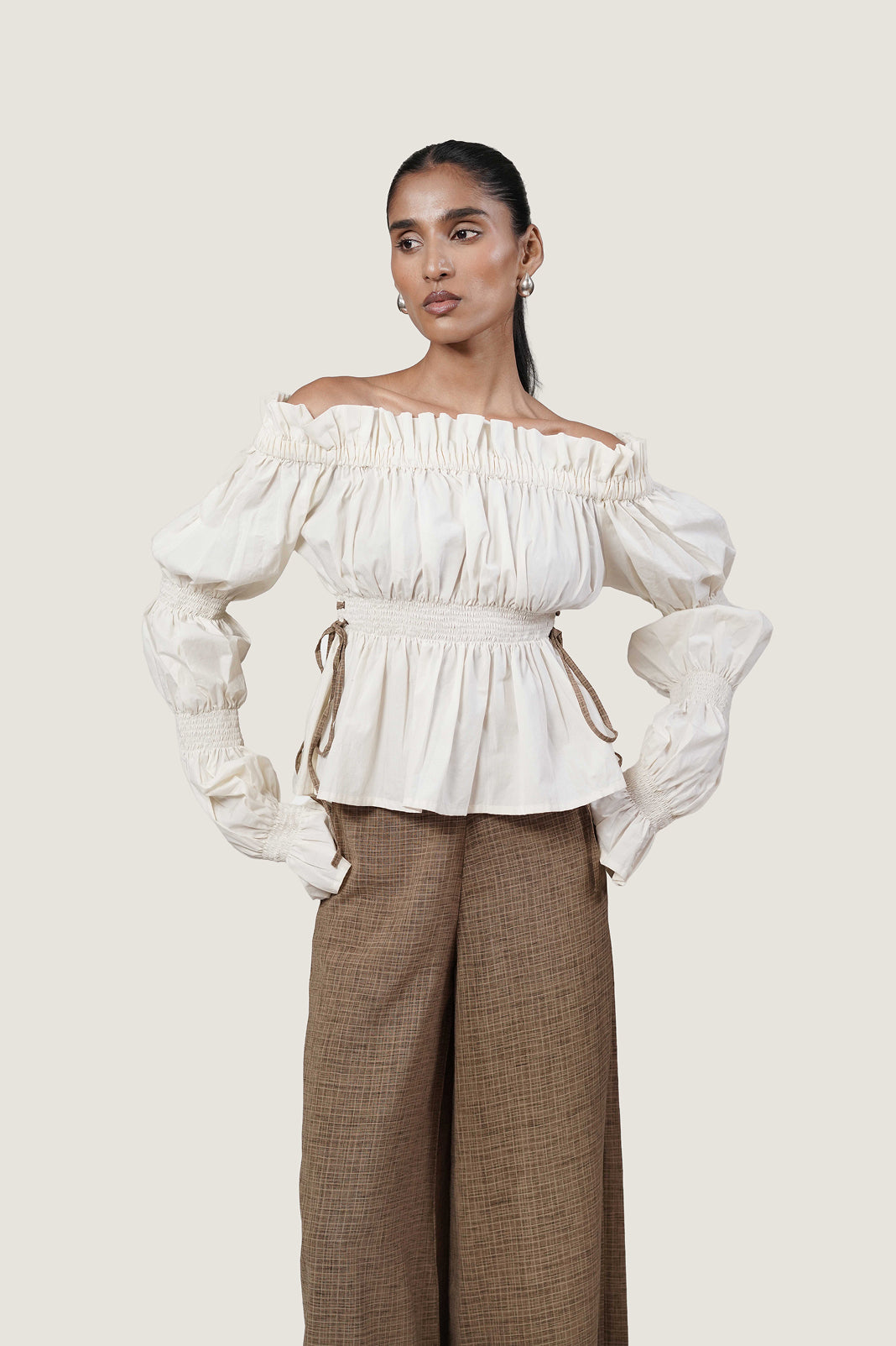 WHITE TOP WITH COFFEE PANTS CORD SET