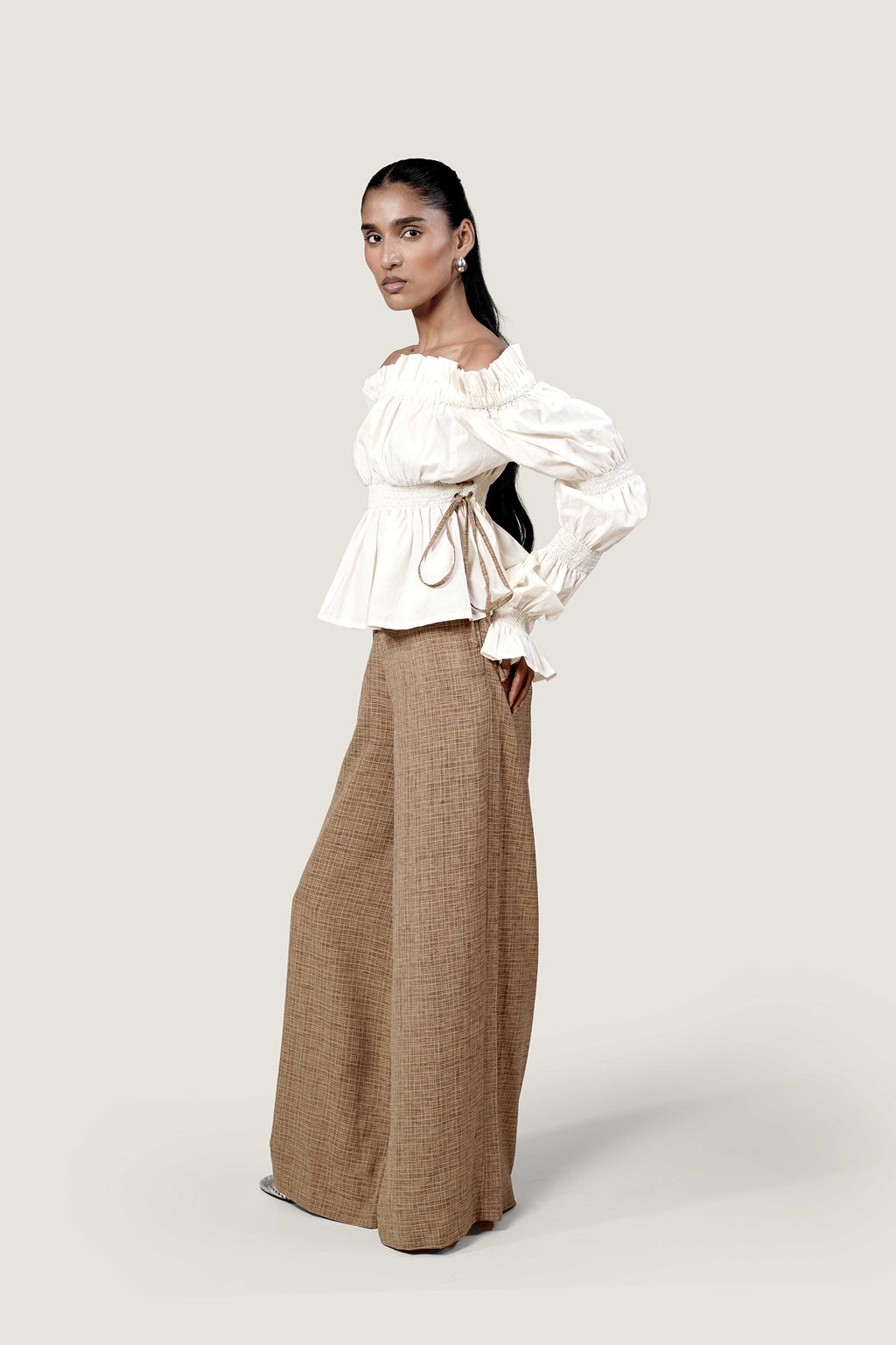 BARDOT BUBBLE SLEEVE TOP