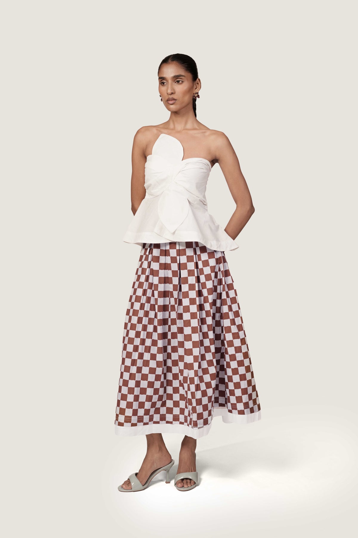 PLEATED CHECKERED SKIRT