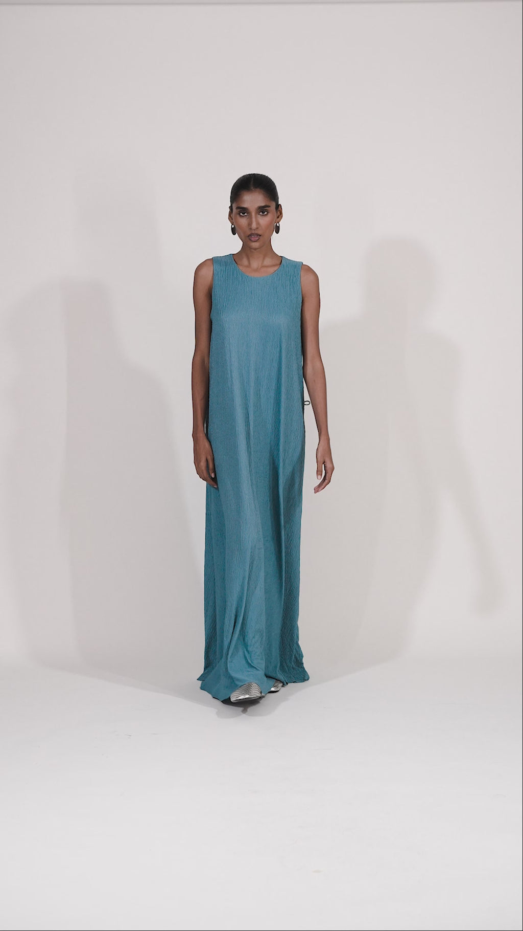 FITTED A LINE TEAL DRESS